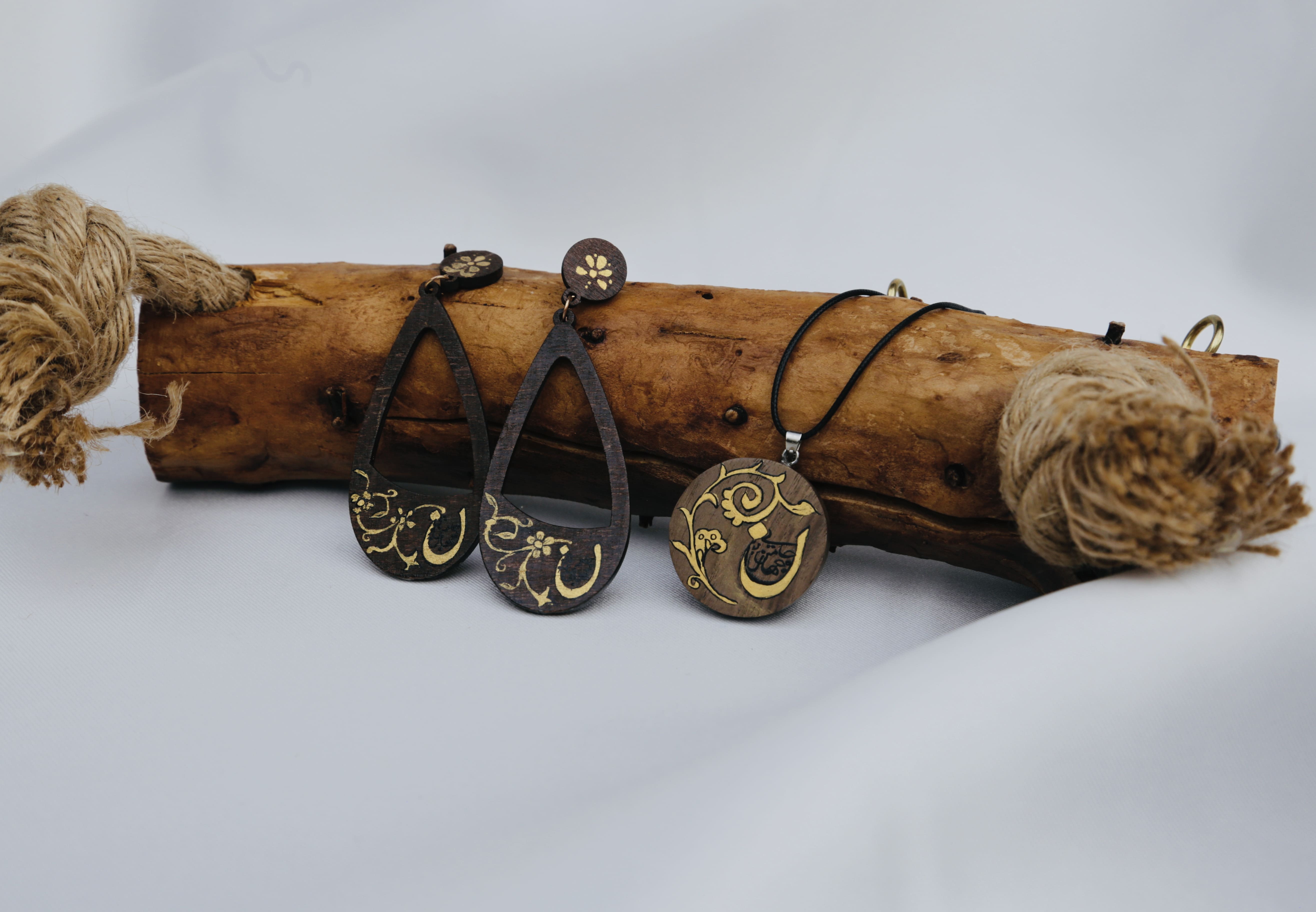 Wooden miniature jewelry